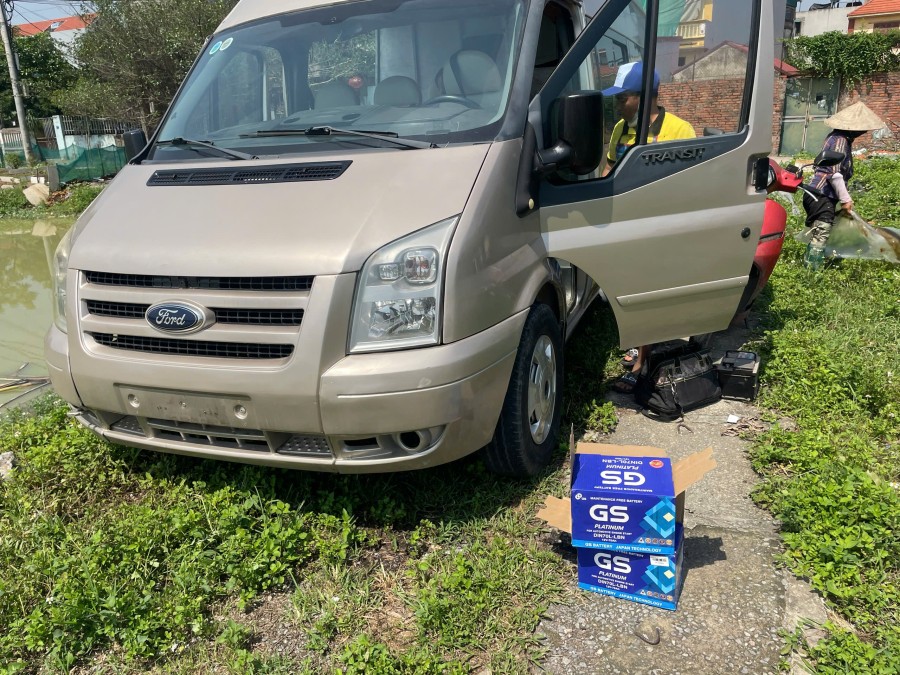 Ăc quy GS Din70L cho Ford Transit tại HD Việt
