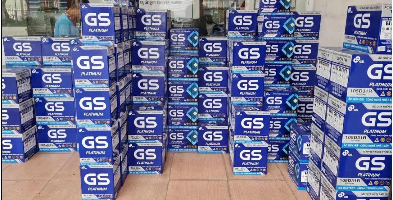 Hàng hoá tại cửa hàng HD Việt